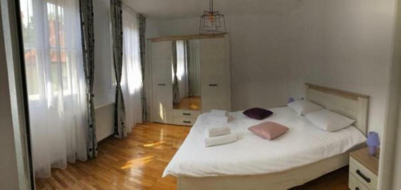 Appartement Casa Alise-Luise à Braşov Extérieur photo